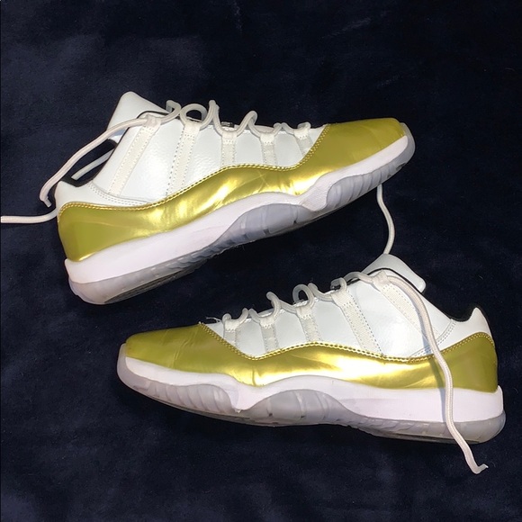 Jordan 11 low - Picture 1 of 5